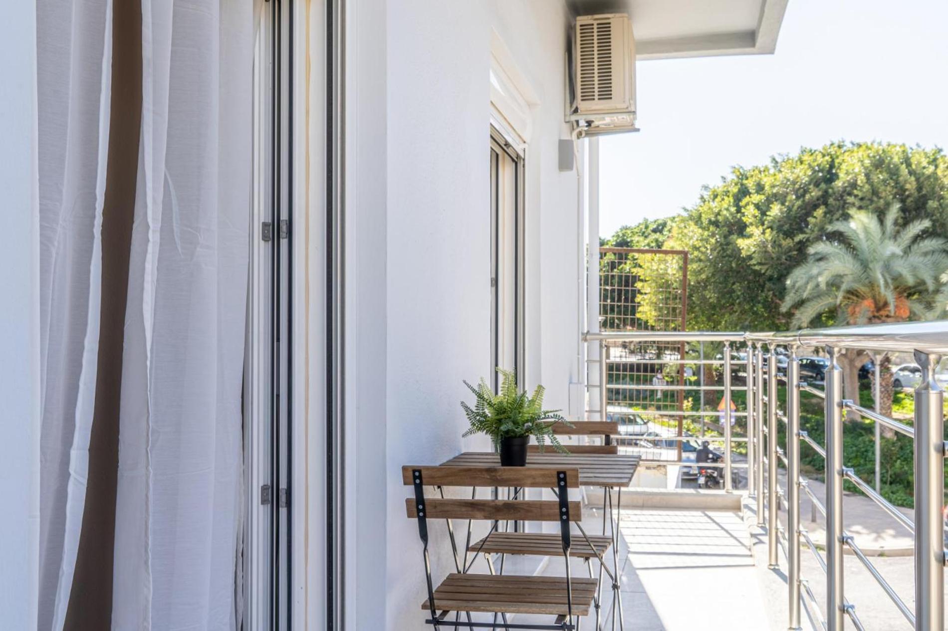 Pananos Sq. House I * Heraklion (Crete)